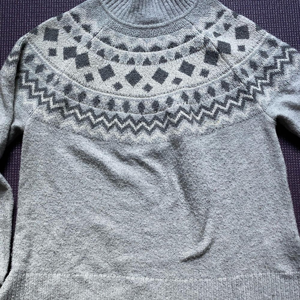 COZY SWEATER 🤍🤍 size women’s xs